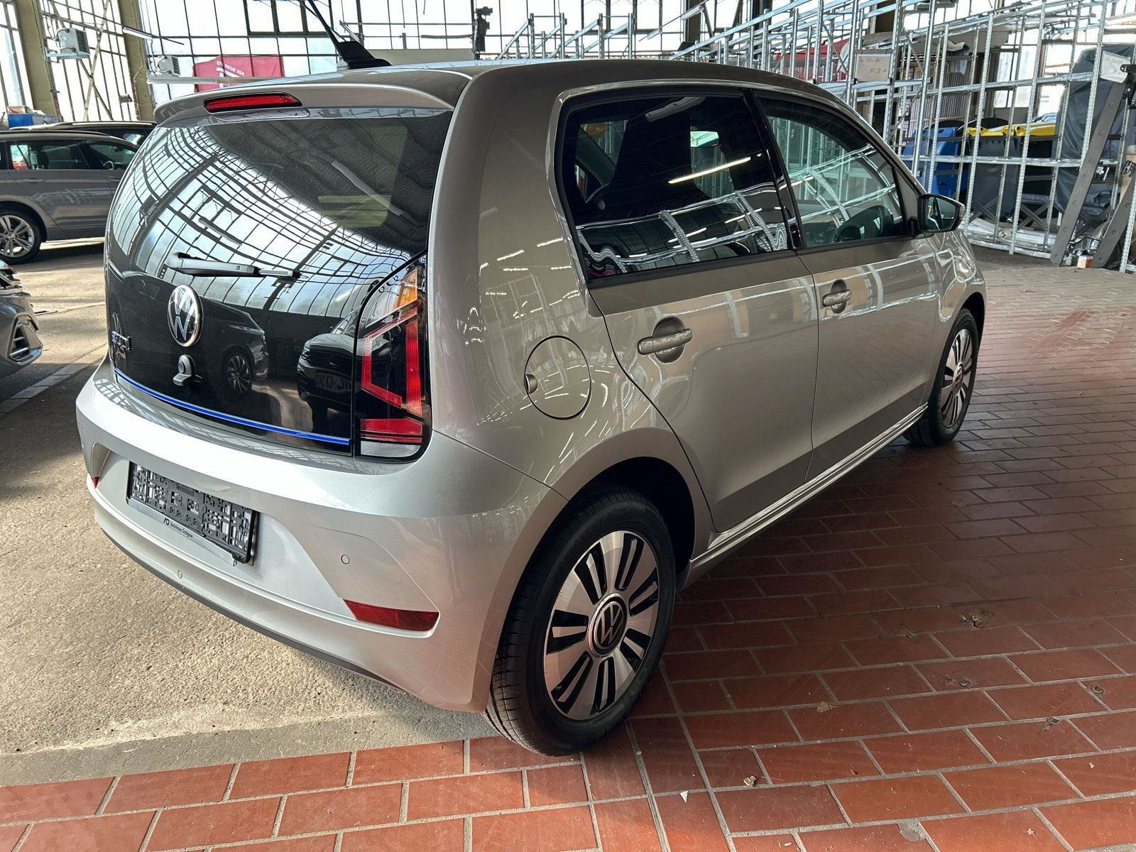 up! 61 kW (83 PS) 32,3 kWh 1-Gang-Automatik