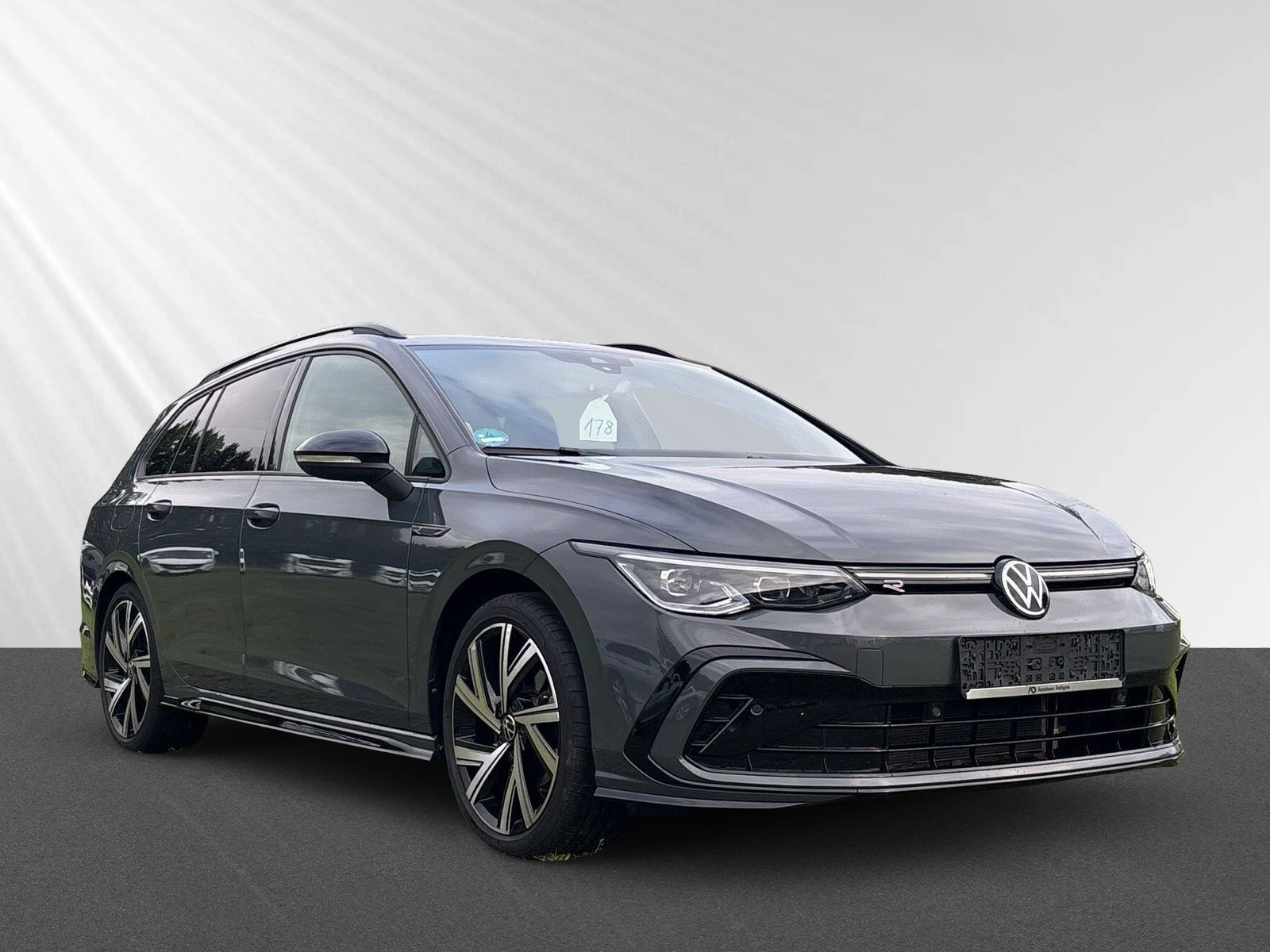 Golf Variant R-Line
