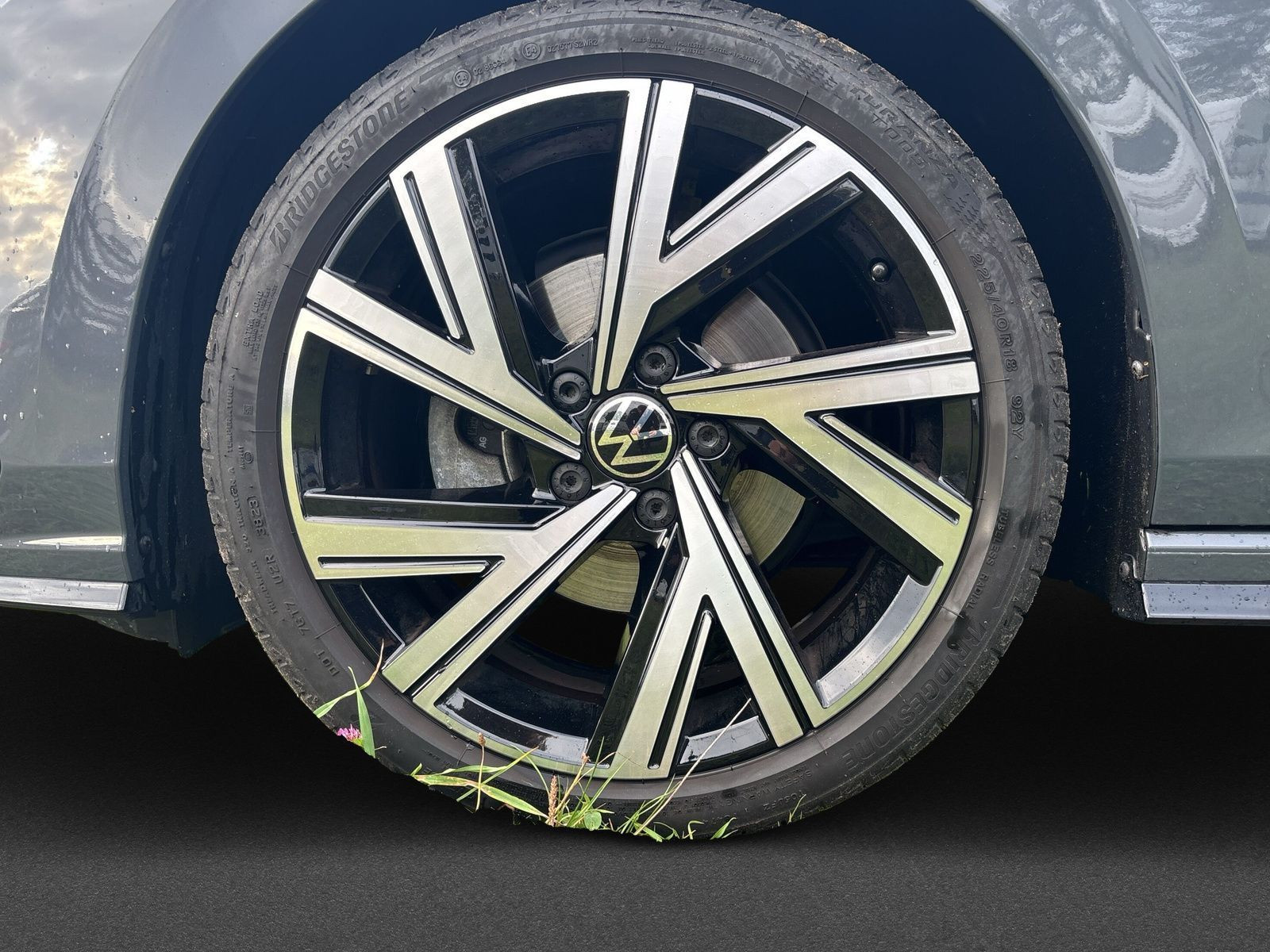 Golf Variant R-Line