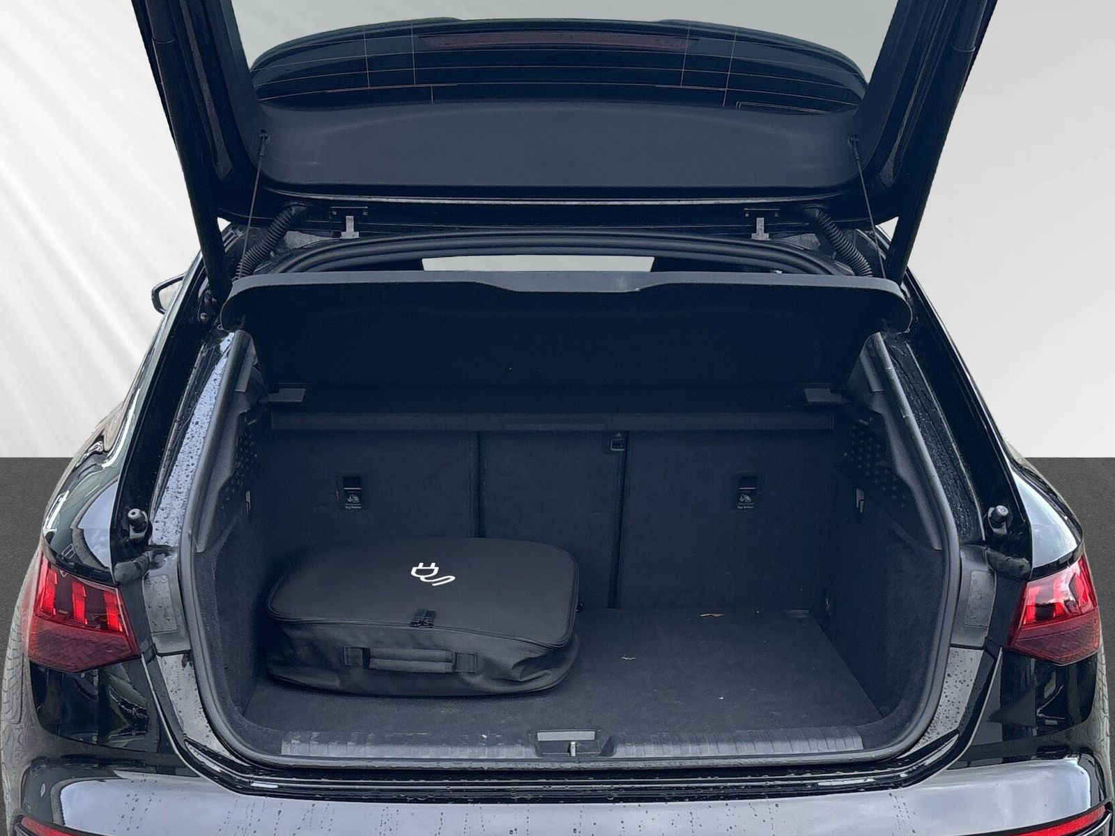 A3 Sportback TFSI e S line 45 e 180(245) kW(PS) S tronic