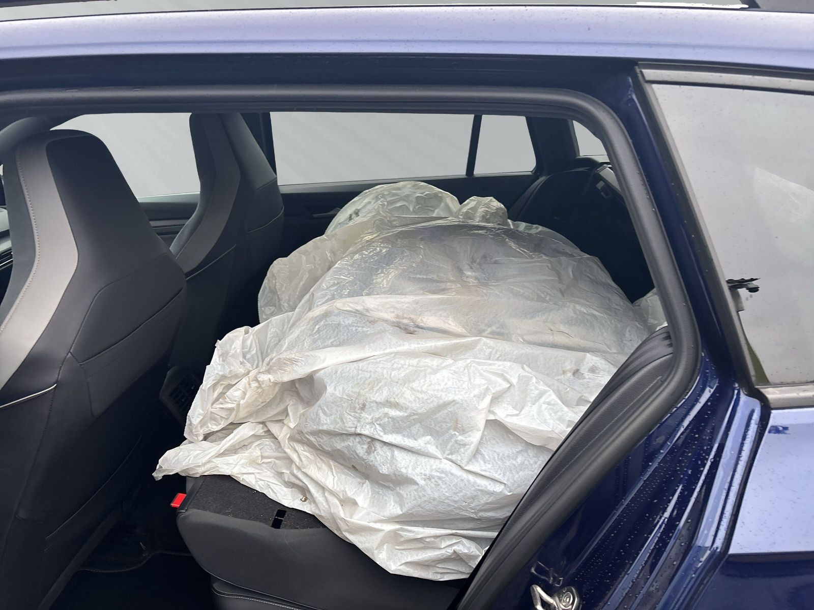 Golf Variant R-Line 1,5 l eTSI OPF 96 kW (130 PS) 7-Gang-Doppelkupplungsgetriebe DSG