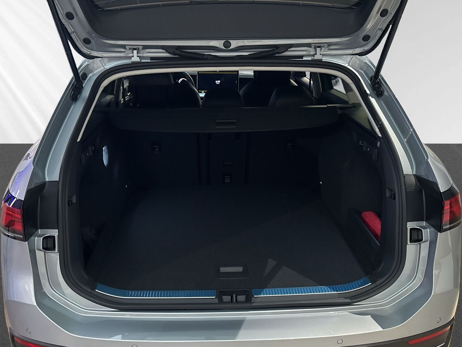 Passat Variant Business Ed.1,5 l eTSI 150 PS DSG