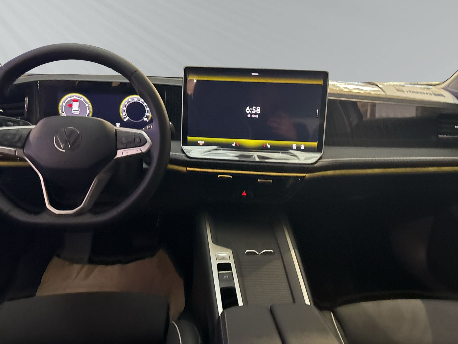 Passat Variant Business Ed.1,5 l eTSI 150 PS DSG