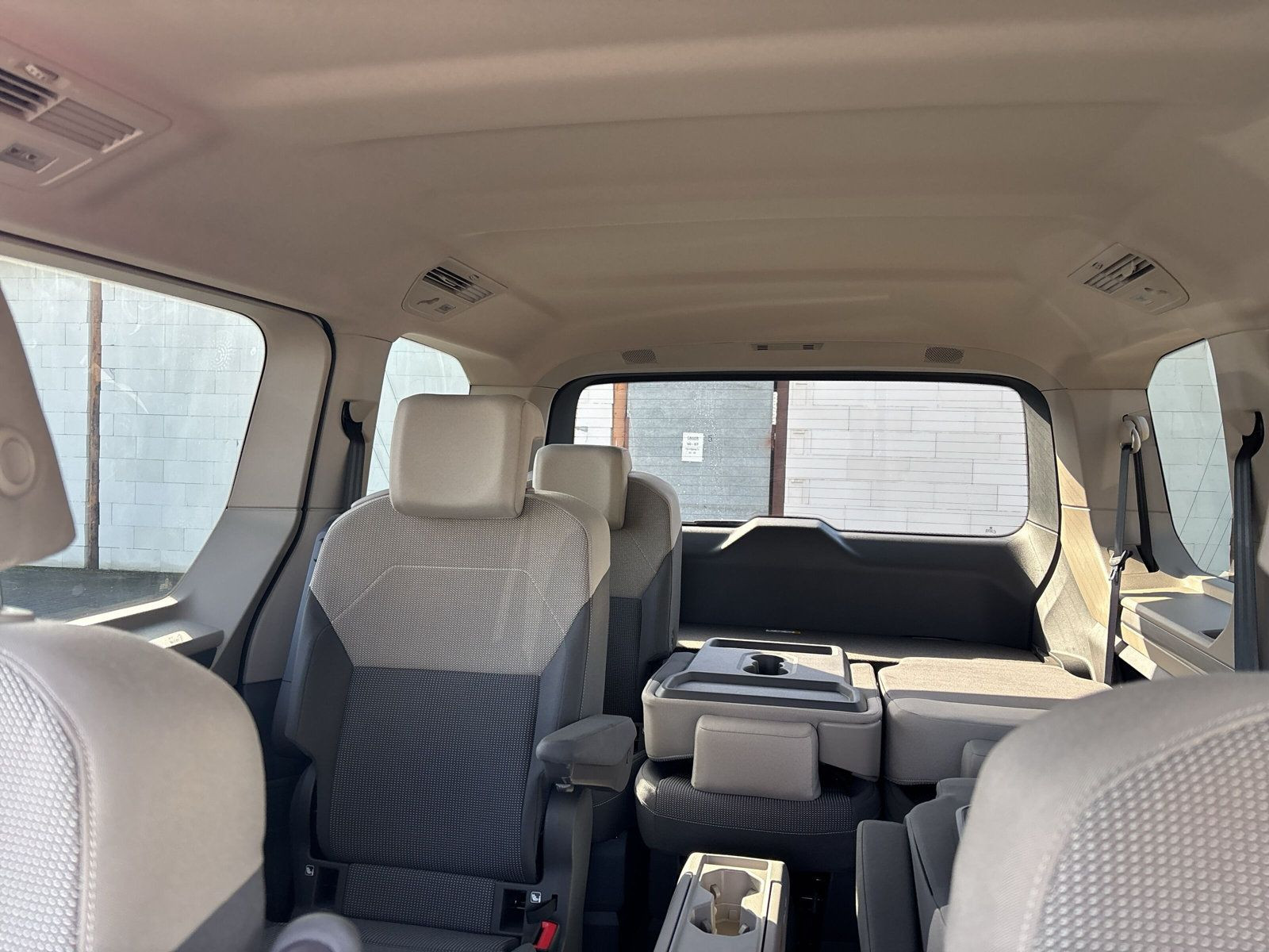 Multivan Life 2,0 l 110 kW TDI SCR Front antrieb 7-Gang-DSG Radst. 3124 mm kurzer Überhang