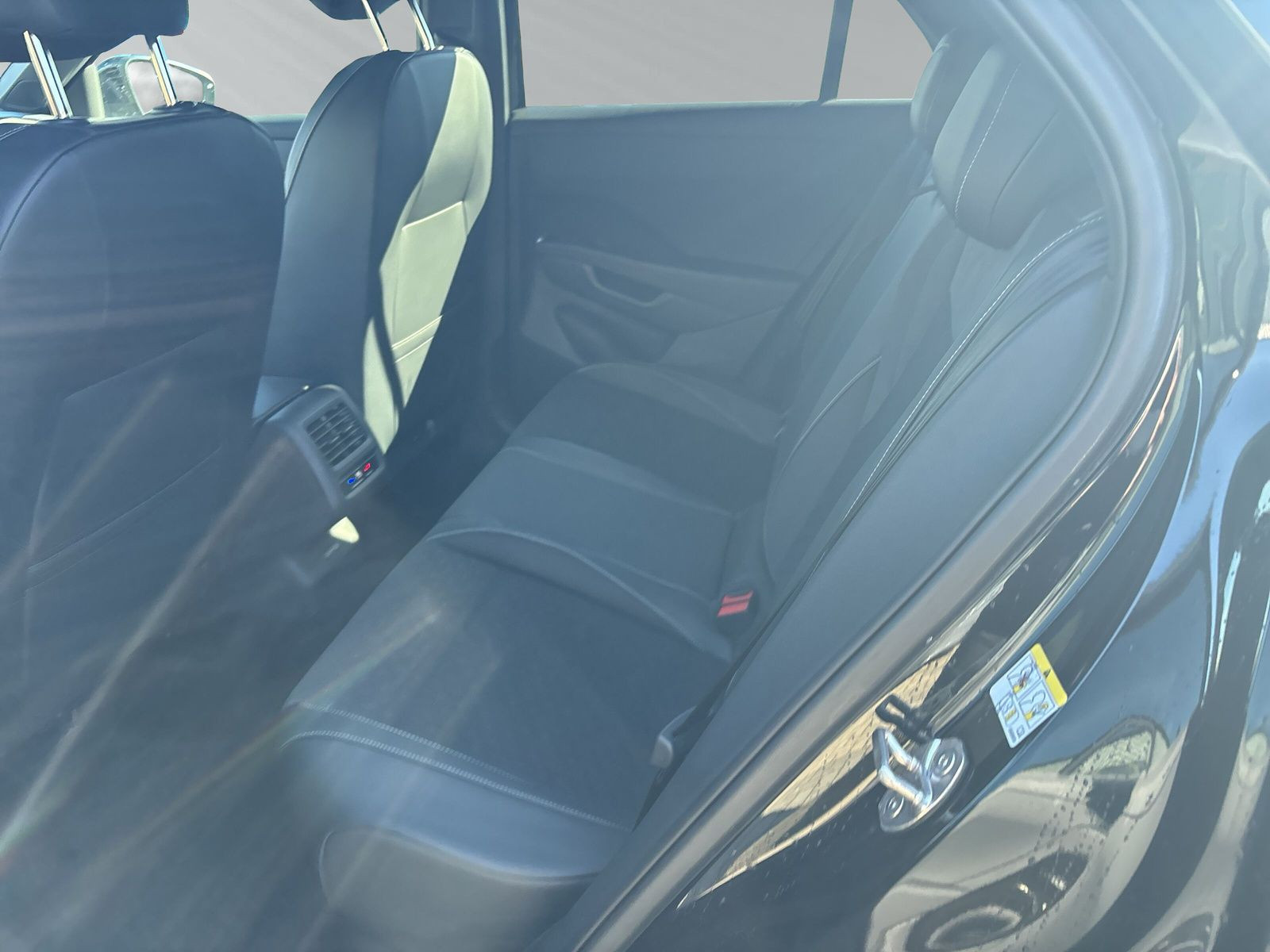 T-Roc R-Line 1.5 l eTSI OPF 110 kW (150 PS) 7-Gang-Doppelkupplungsgetriebe DSG