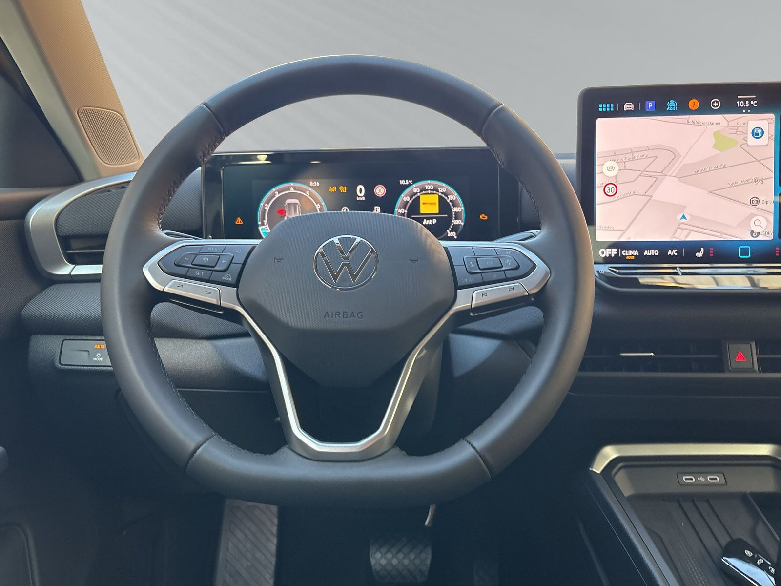 T-Roc Life 1.5 l eTSI 85 kW 7-G. * UVP: 38.130 ¤