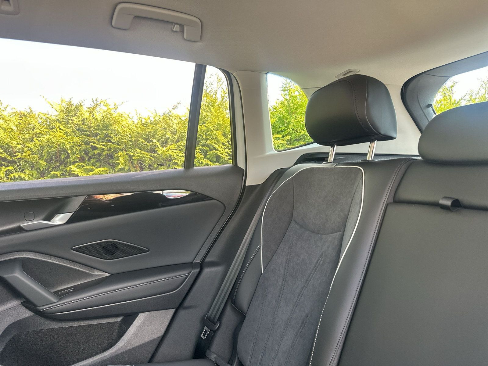 Tiguan Elegance 1,5 l eTSI OPF 110 kW (1 50 PS) 7-Gang-Doppelkupplungsgetriebe DS G