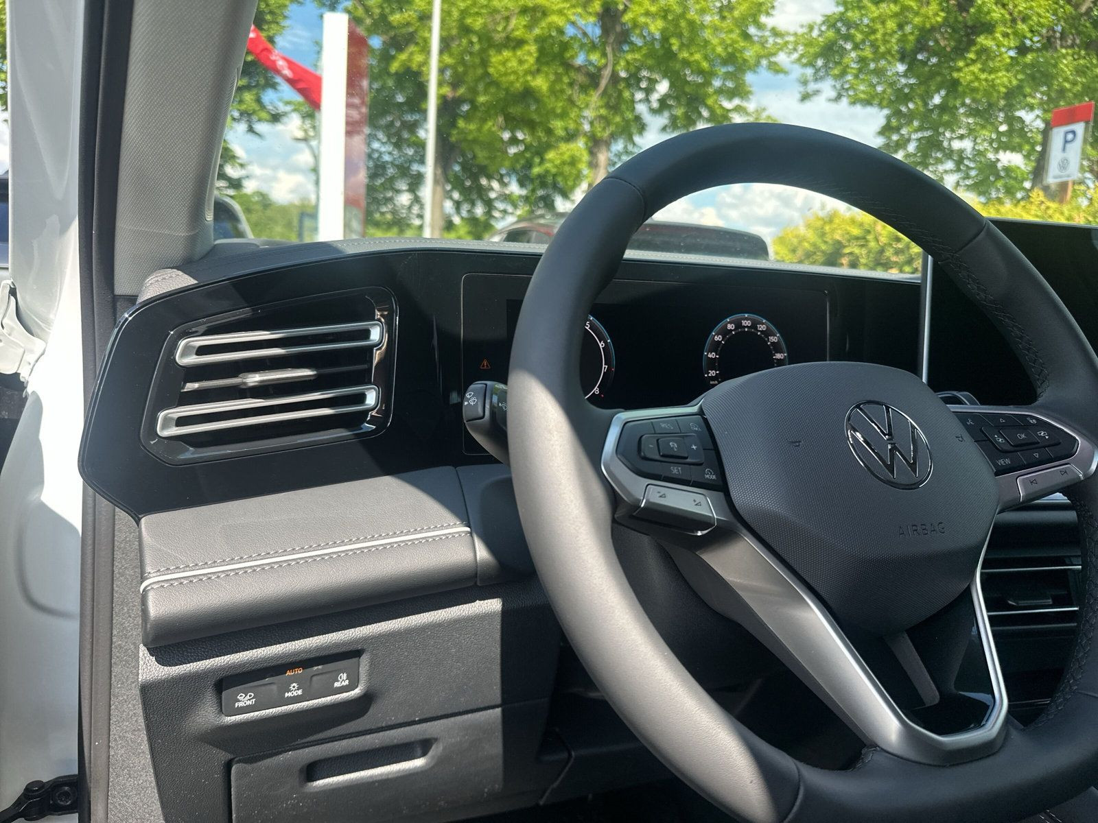 Tiguan Elegance 1,5 l eTSI OPF 110 kW (1 50 PS) 7-Gang-Doppelkupplungsgetriebe DS G
