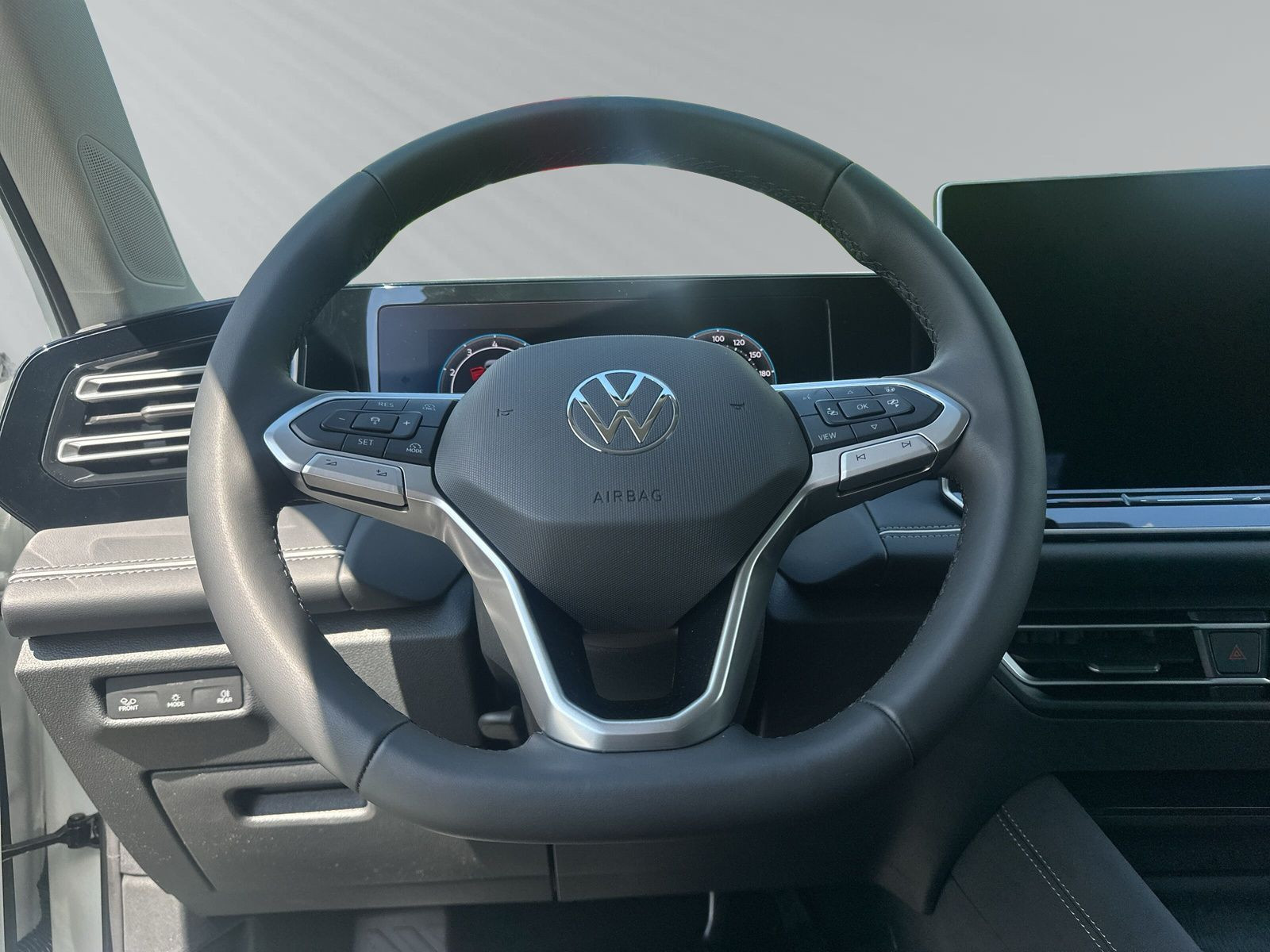 Tiguan Elegance 1,5 l eTSI OPF 110 kW (1 50 PS) 7-Gang-Doppelkupplungsgetriebe DS G