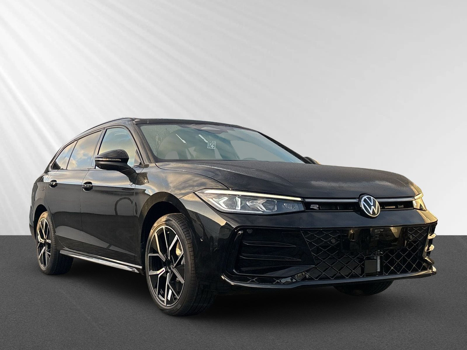 Passat R-Line 1,5 l eHybrid 130 kW *UVP:83.890 ¤