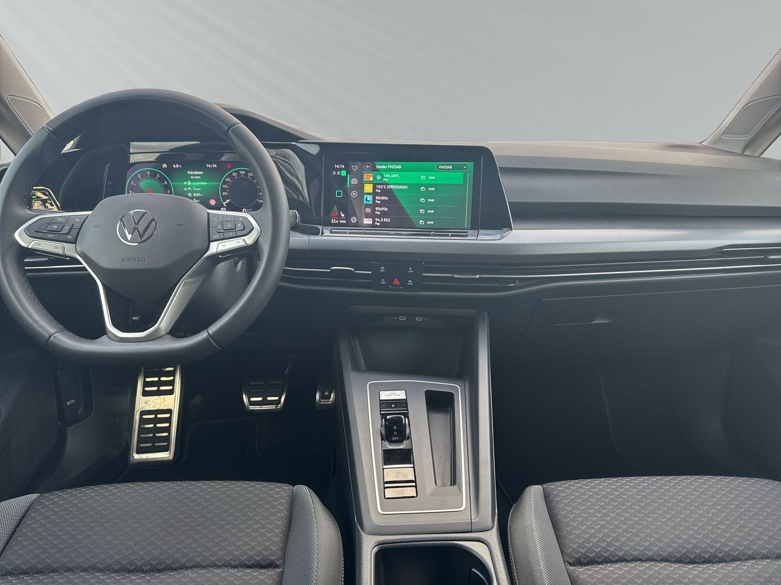 Golf VIII 1.5 eTSI Style Busin.Prem+Pano+LEDmatr