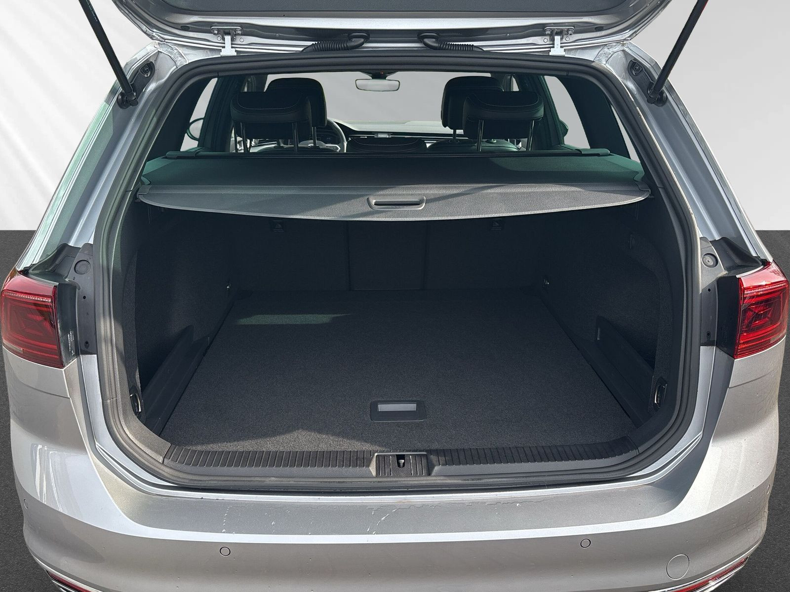 Passat Variant Business 1,5l eTSi 150PS*NEU MOD.