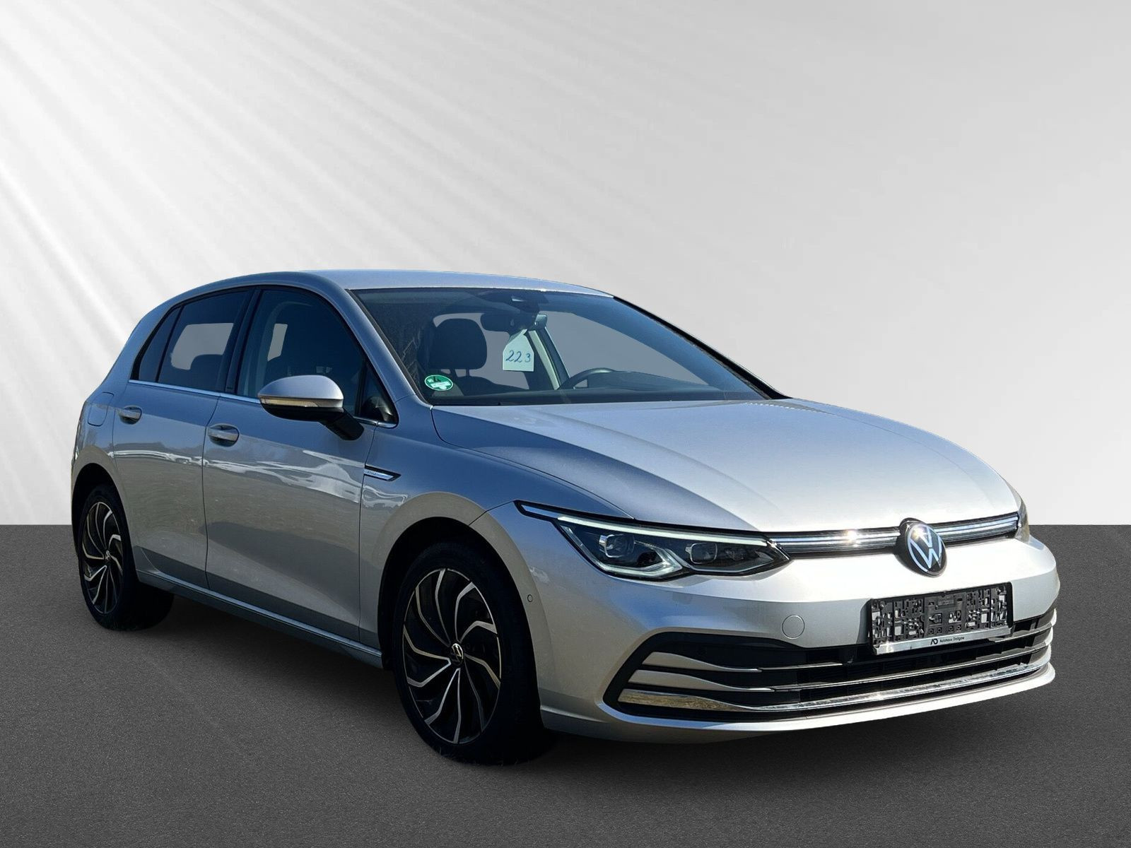 Golf VIII 1.5 eTSI Goal AHKklap+LEDmatr+RFK+WiRä