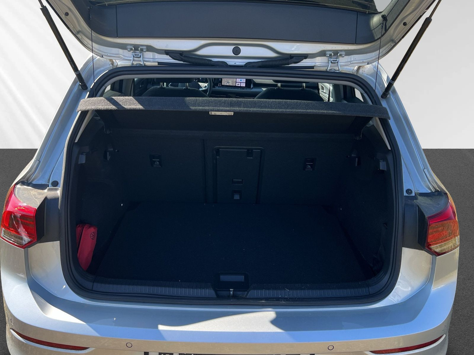 Golf VIII 1.5 eTSI Goal AHKklap+LEDmatr+RFK+WiRä