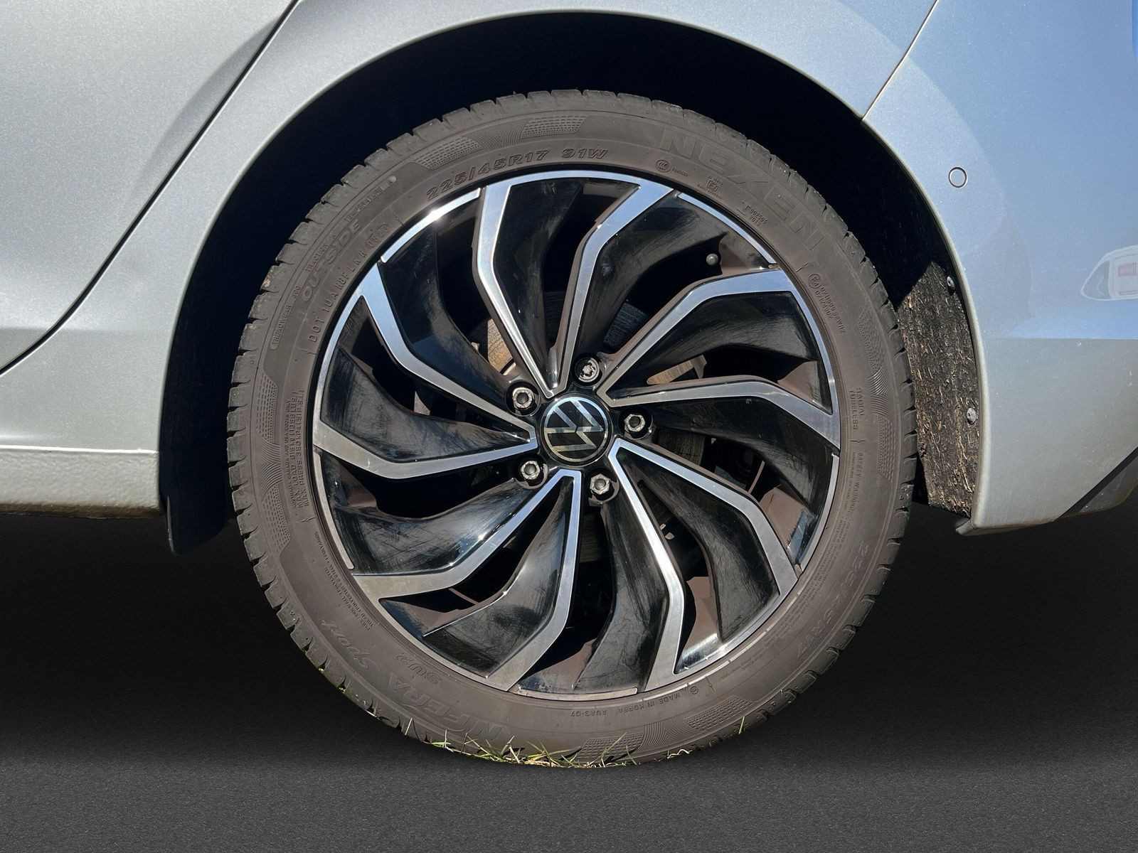 Golf VIII 1.5 eTSI Goal AHKklap+LEDmatr+RFK+WiRä