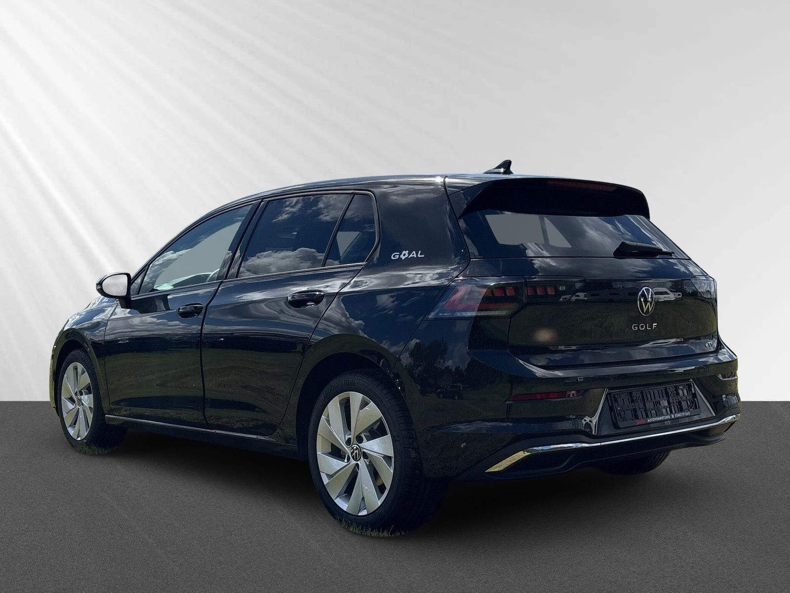 Golf VIII 1.5 eTSI Goal AHKklap+LEDmatr+RFK+WiRä
