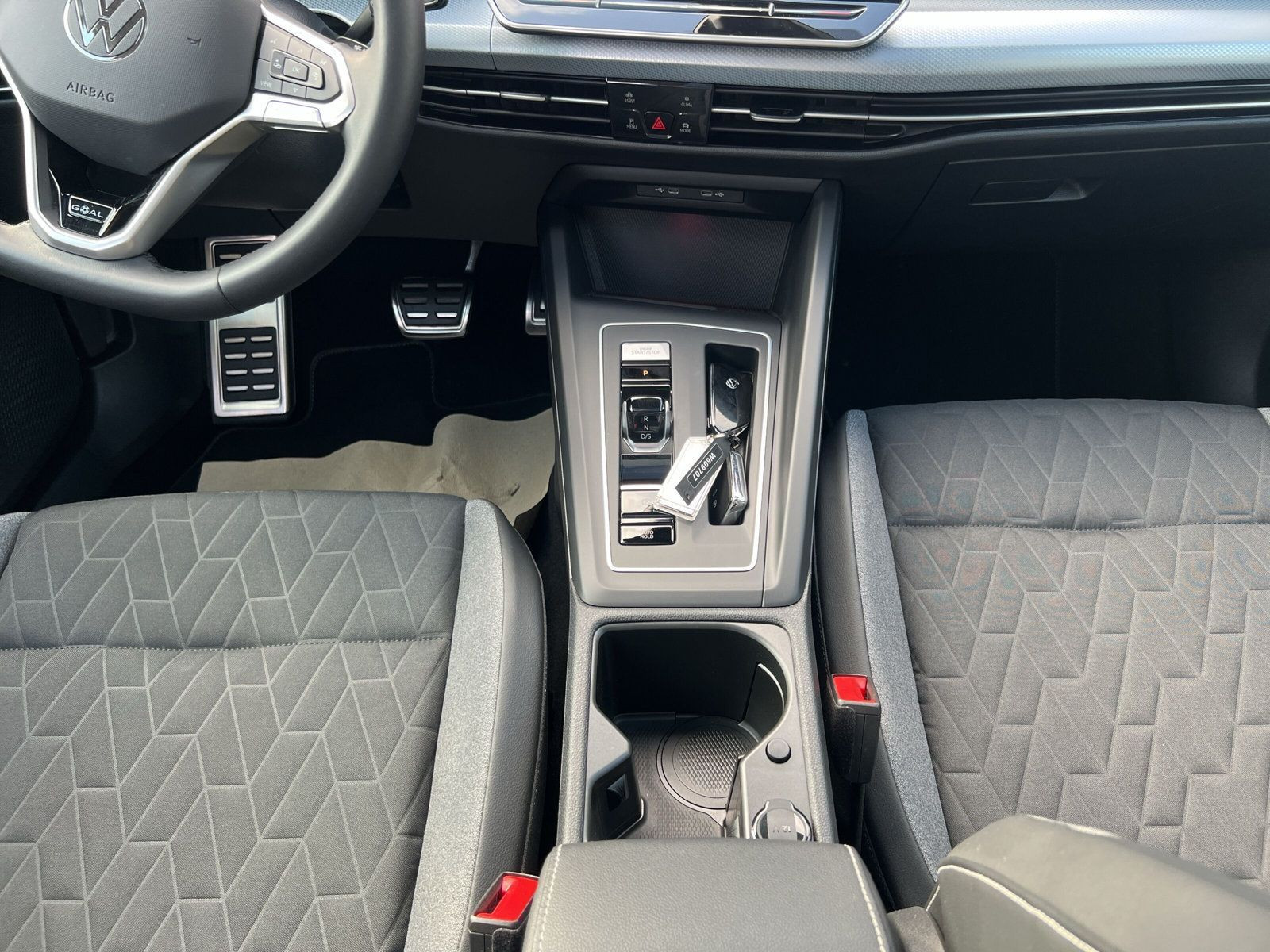 Golf Variant 1.5eTSI Goal+AHK klap+PANO+RFK+WiRä