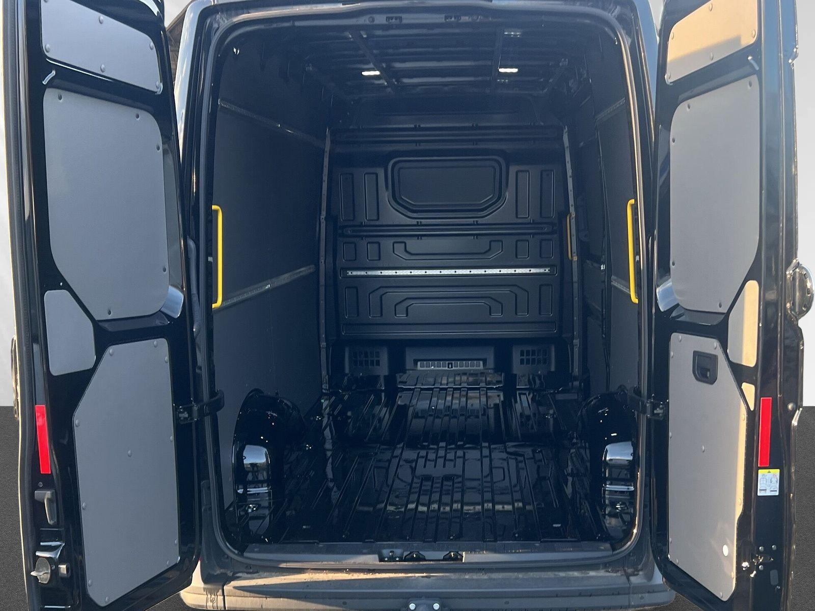 Crafter Kasten mittlerer Radstand