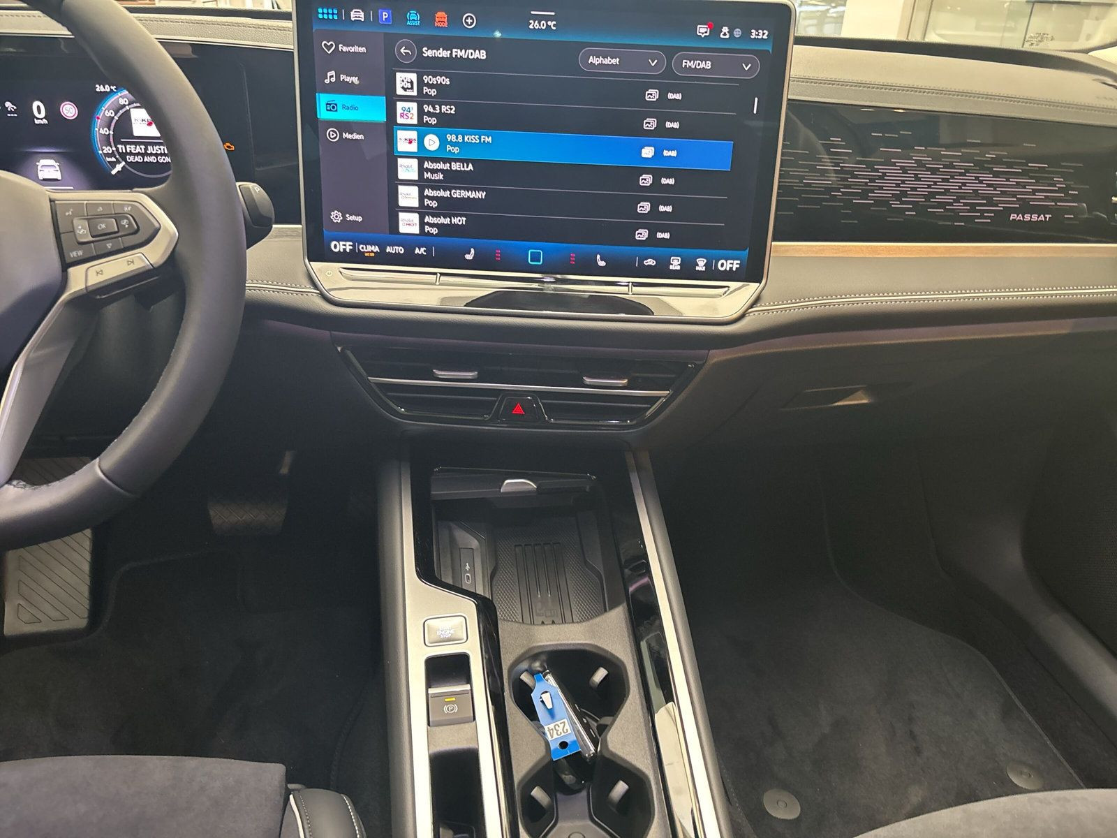 Passat Elegance 2,0 l TDI AHK+Assist+Pano(voll)