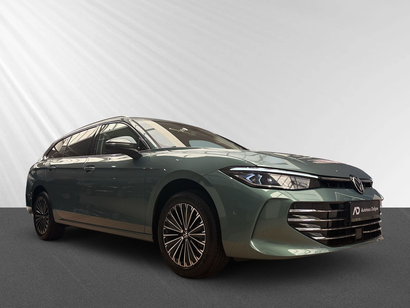 Passat Elegance 2,0 l TDI AHK+Assist+Pano(voll)