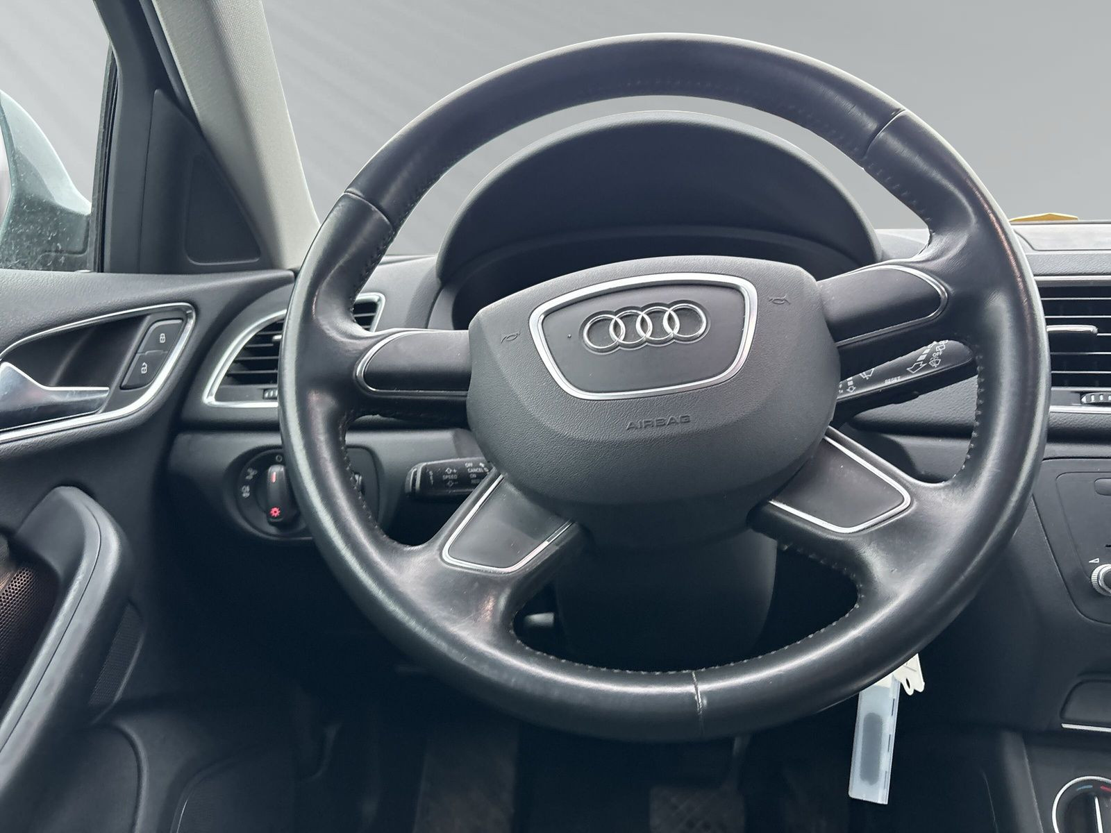 Q3 1.4 TFSI 6-G-Autom.150PS Klima*LED*viel Extra