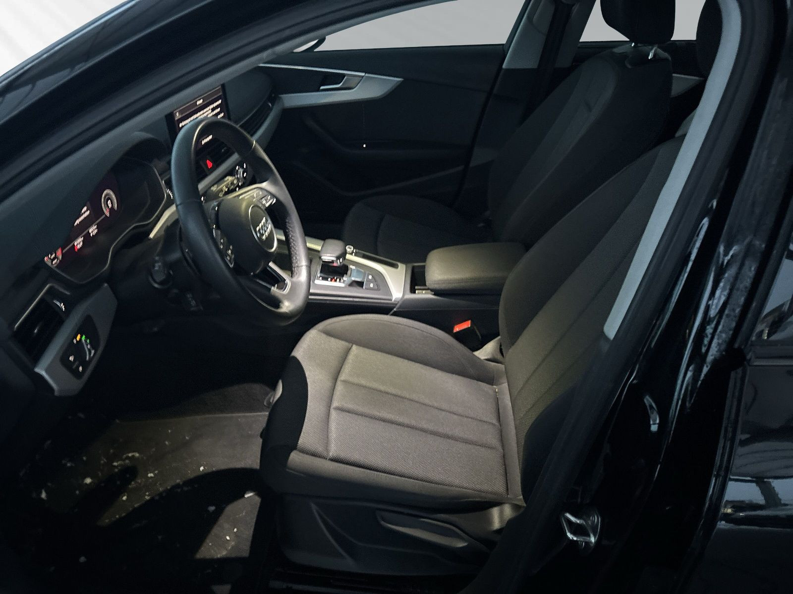 A4 Avant Advanced 40 TFSI 150(204) kW(PS) S tronic