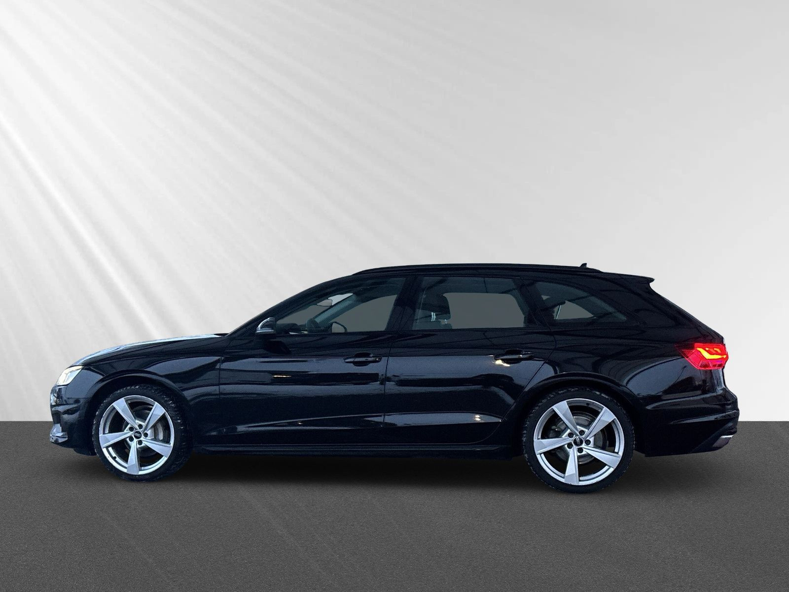 A4 Avant Advanced 40 TFSI 150(204) kW(PS) S tronic