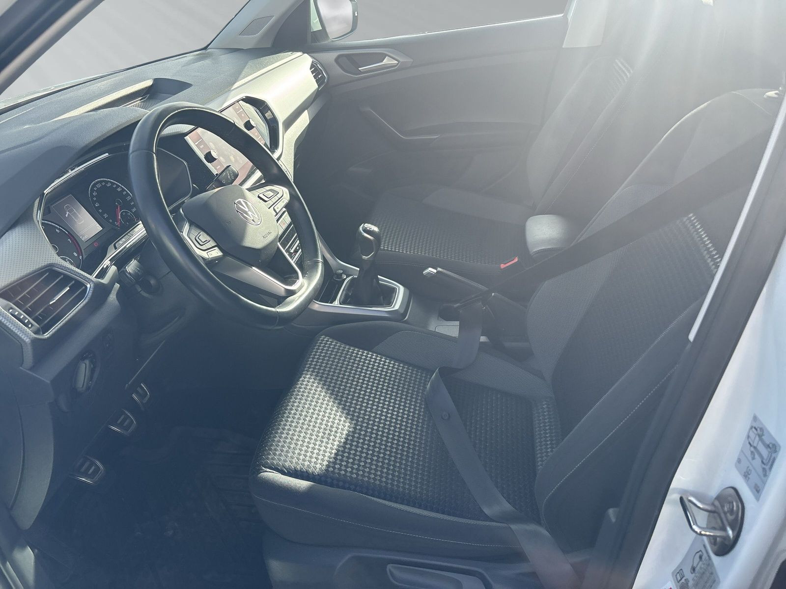 T-Cross ACTIVE *Navi+WiFi+GJ Reifen+Garantie+5.G