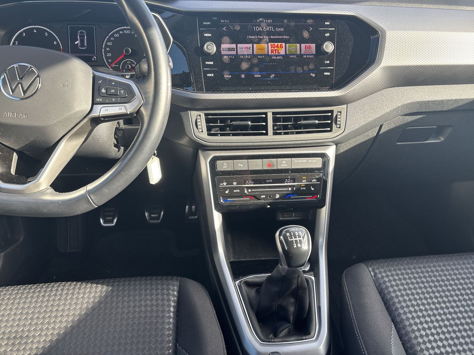 T-Cross ACTIVE *Navi+WiFi+GJ Reifen+Garantie+5.G