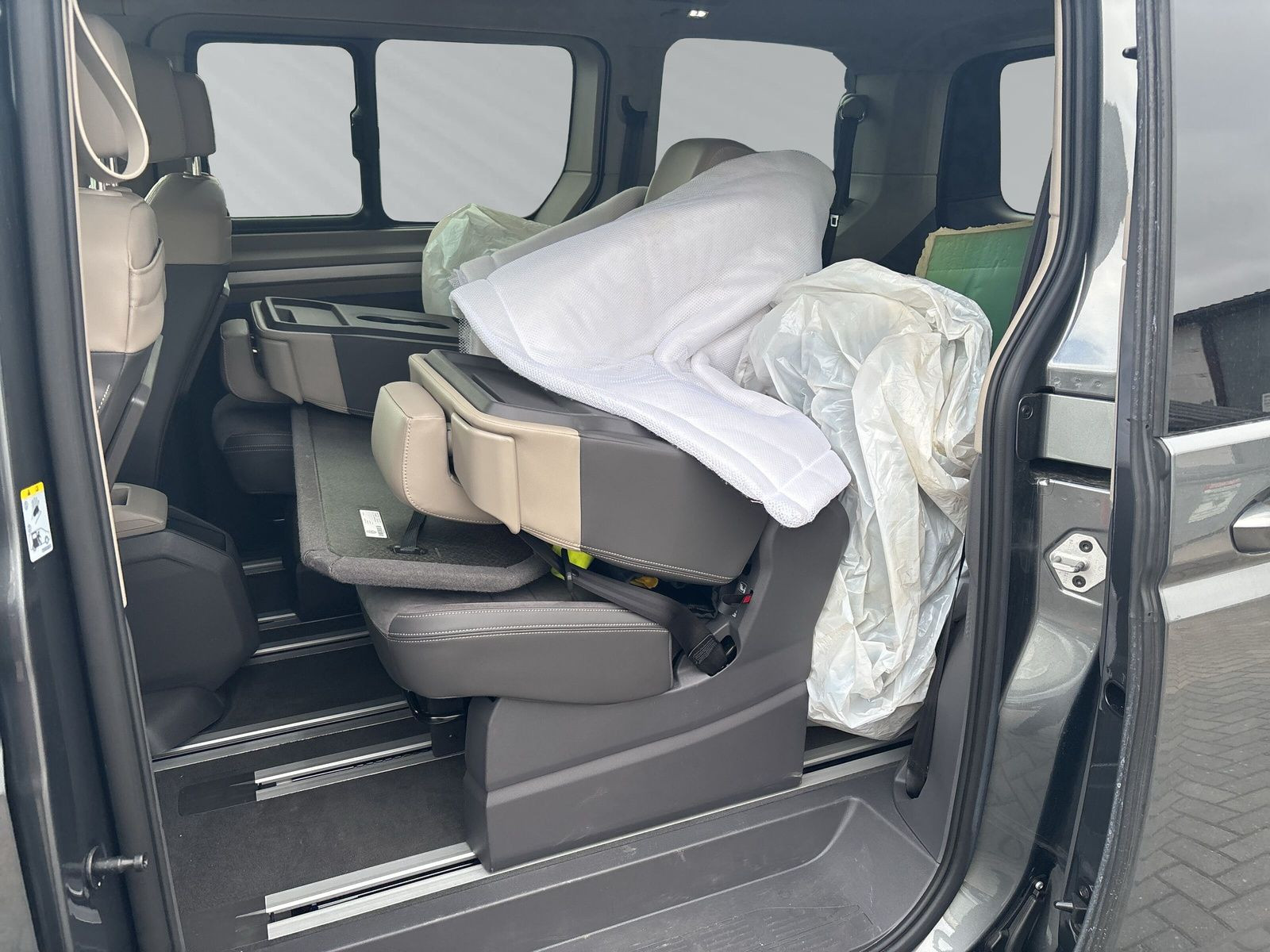 Multivan Life 2,0 TDI / Anhäng. / 360 Grad Kamera / Matrix LED