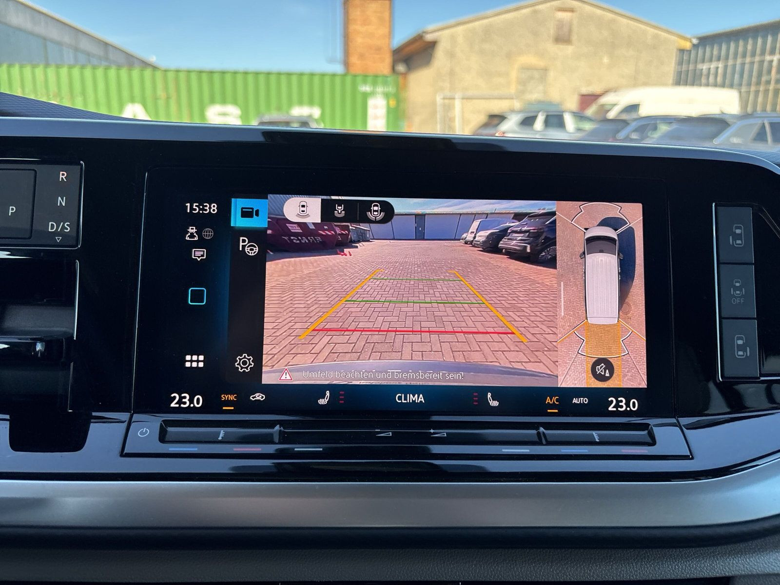 Multivan Life AHK/Adap Fahrw/AssistPaket/Busines