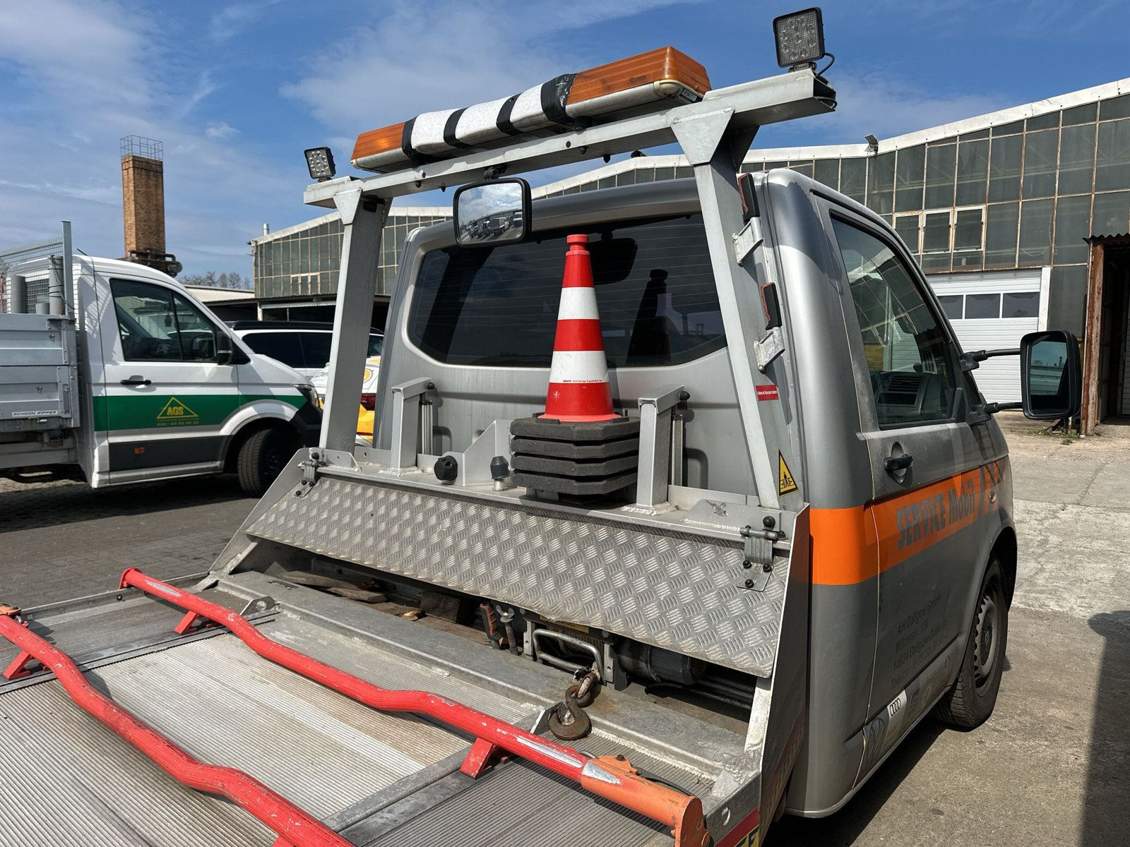 Autotransporter / Abschleppfahrzeug / Seilwinde uvm.