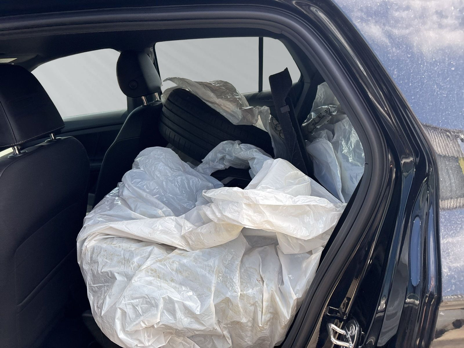 T-Cross R-Line (ehm UPE:43090) AHK IQ Drive RFK