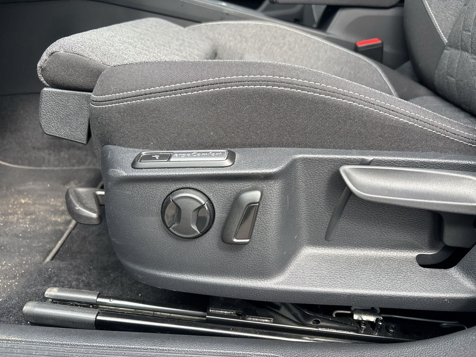 Passat Variant BusinessIQ DriveLight PremiumWiRä