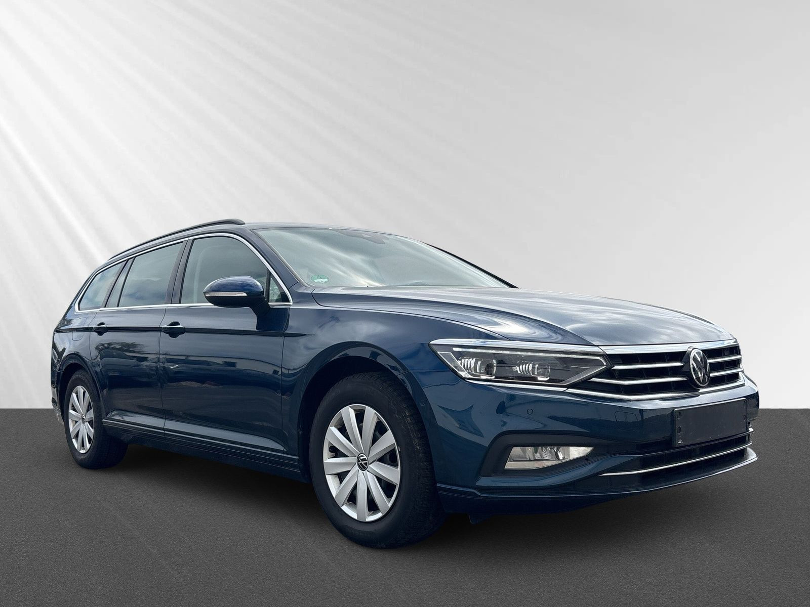Passat Variant BusinessIQ DriveLight PremiumWiRä