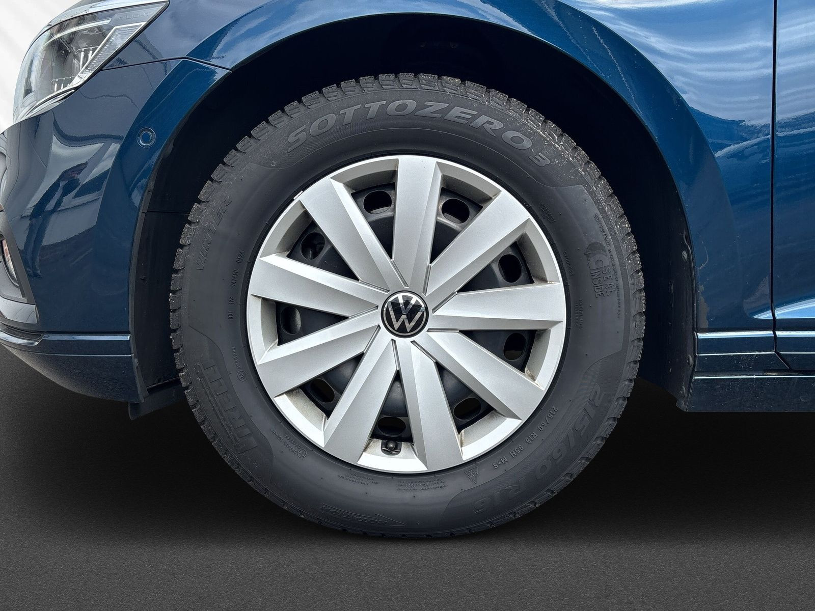 Passat Variant BusinessIQ DriveLight PremiumWiRä