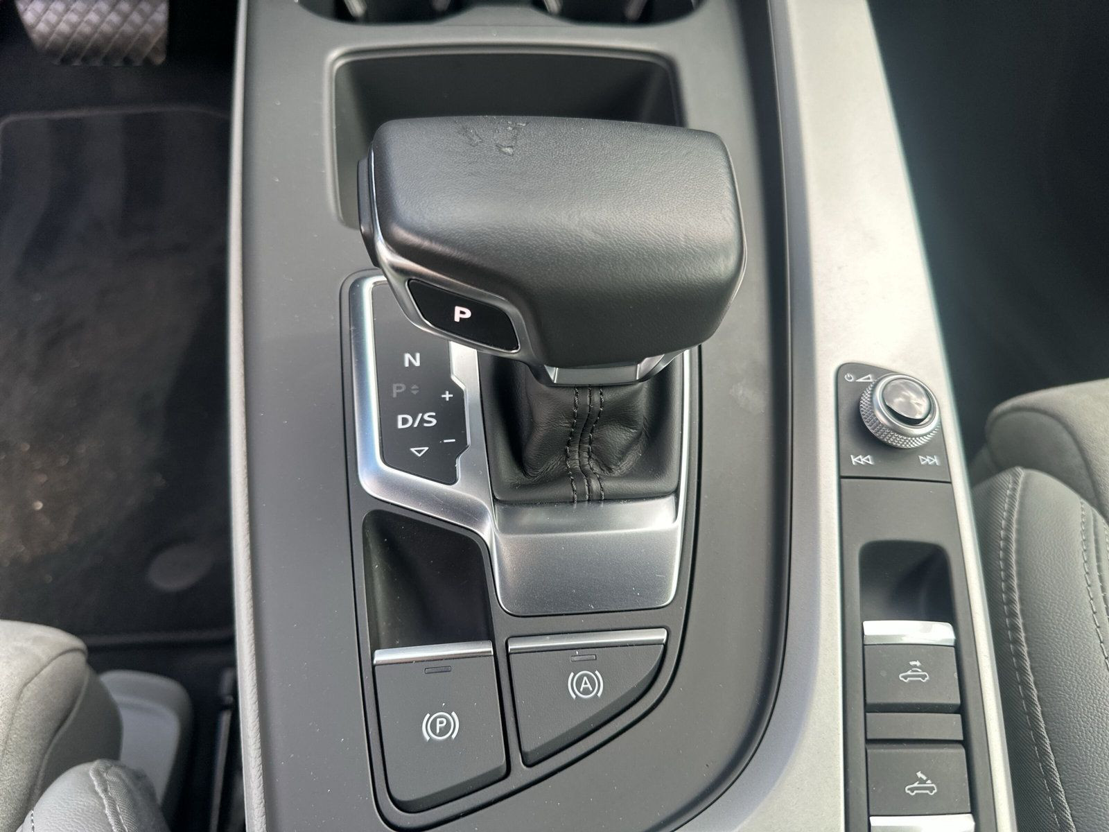 A5 Cabriolet S line 40 TFSI 150(204) kW(PS) S tronic