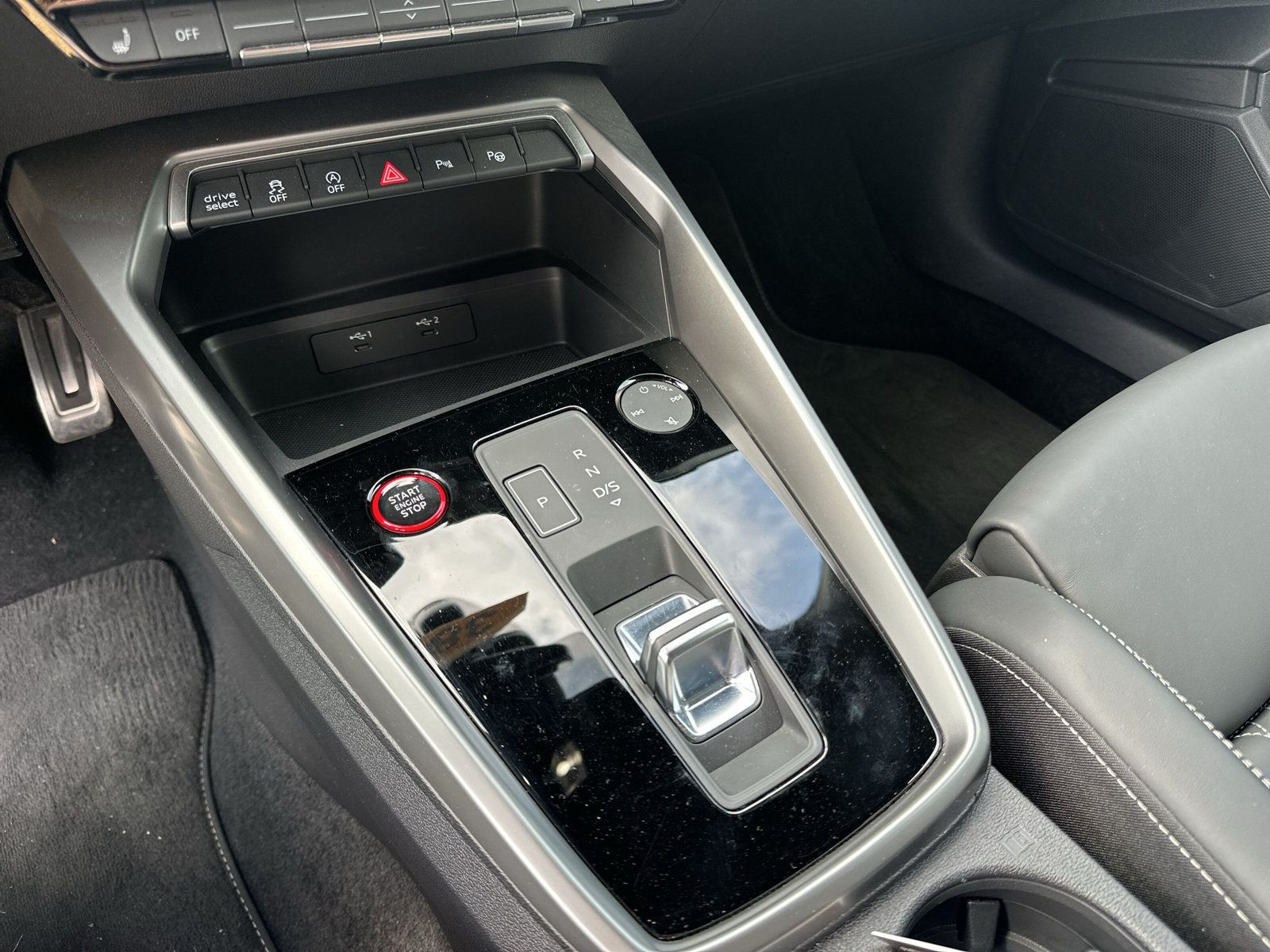 S3 Sportback TFSI 228(310) kW(PS) S tronic