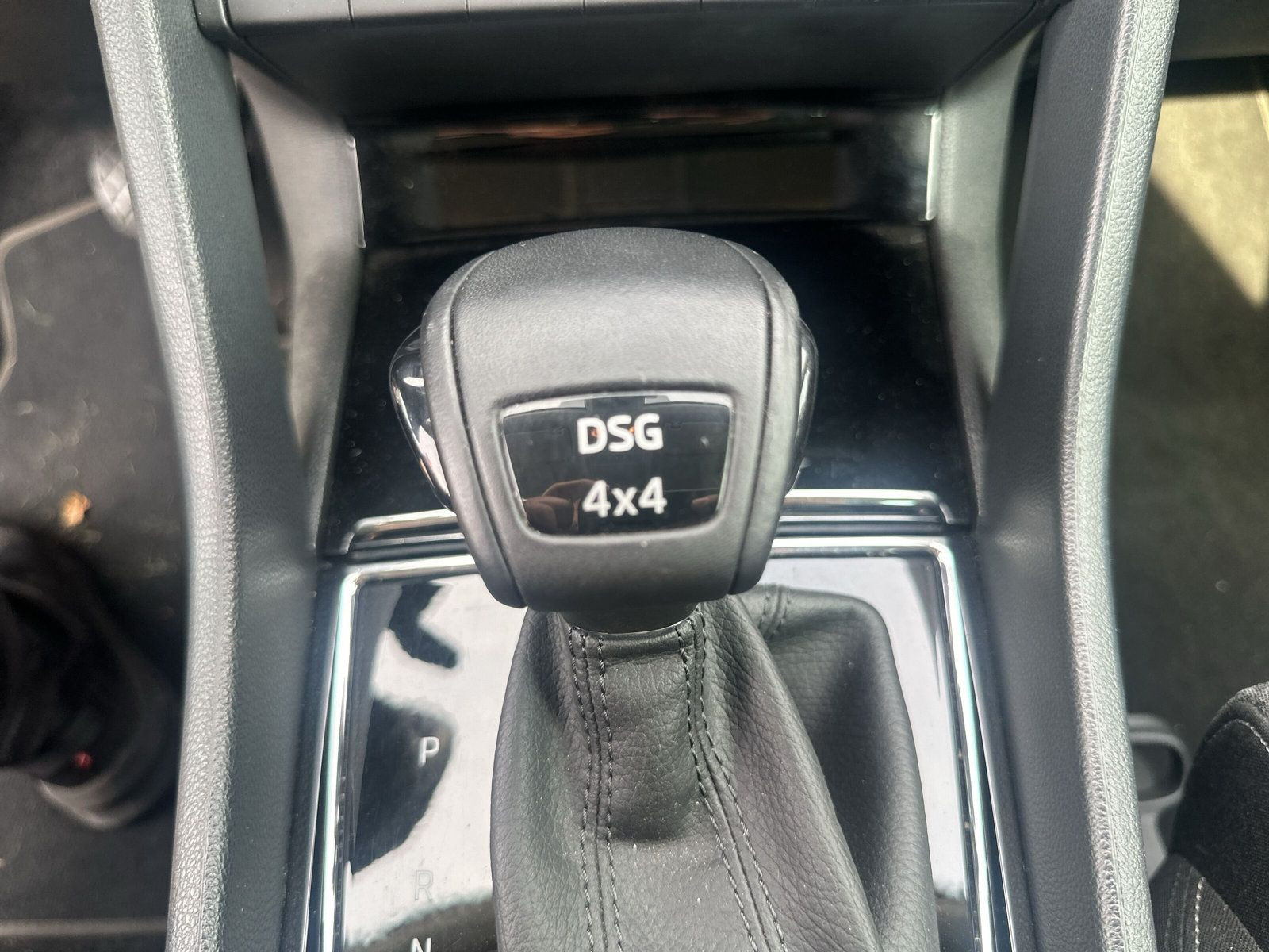 Karoq Style 150PS RFK/NAVI/AHK schwenkbar